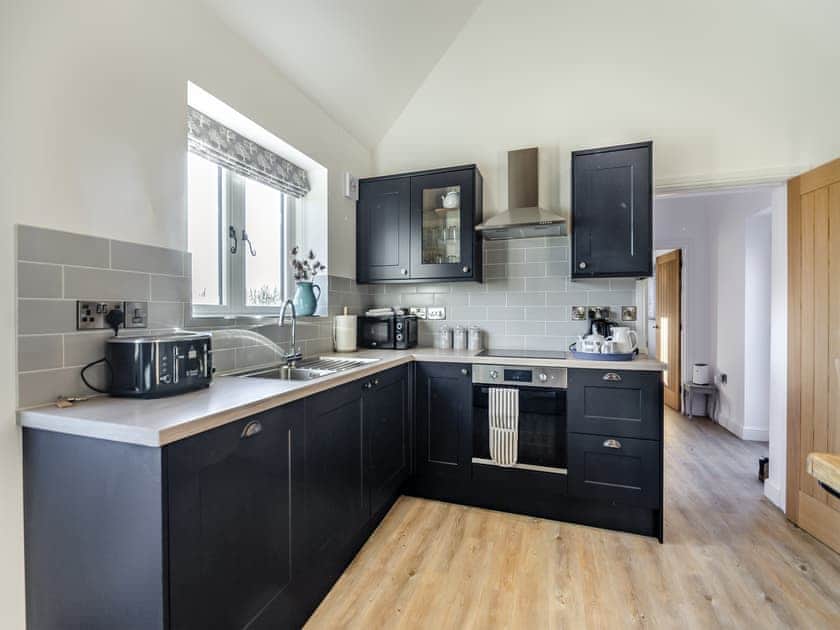 Kitchen area | The Cowshed - Little Corkhill Farm Holidays, Newark