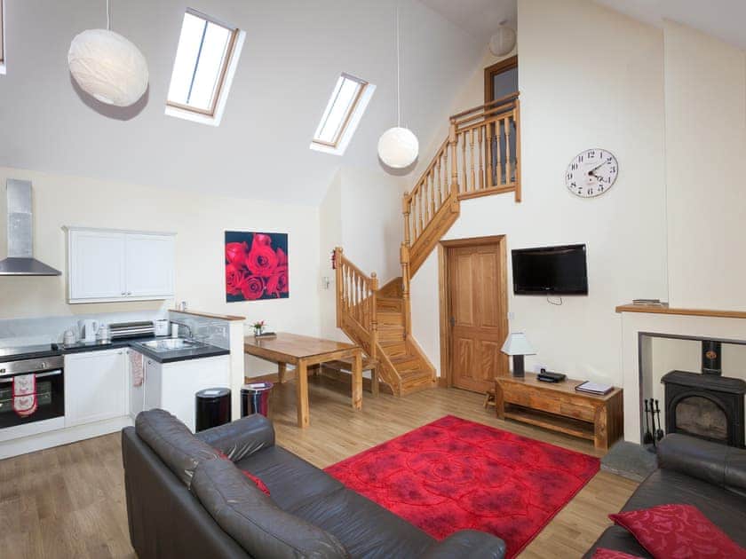 Open plan living space | Honeysuckle Cottage - Williamscraig Holiday Cottages, Linlithgow