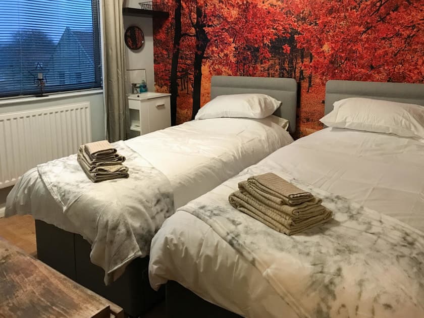 Twin bedroom | Hillcrest, Bolsover, near Chesterfield