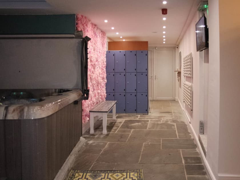 Spa area | Hillcrest, Bolsover, near Chesterfield