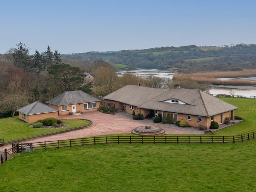 Setting | Y Dorlan, Llangoedmor near Cardigan