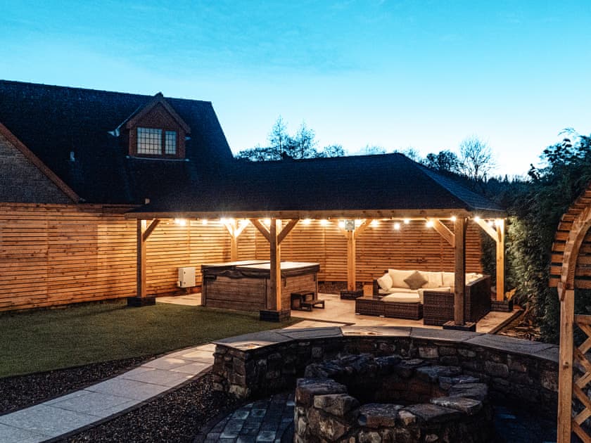 Outdoor area | Ty Afon Reg - Ty Afon, Garnant, near Ammanford