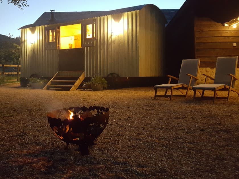 Exterior | Isle of Wight Hut, Ventnor