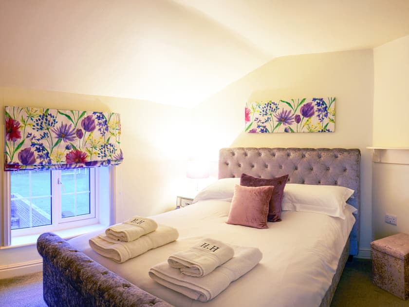 Double bedroom | The Hind House, Cottam, near Driffield
