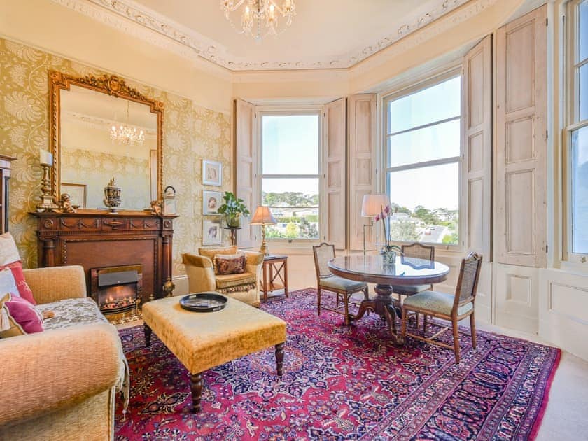 Living room/dining room | Apartment 3 - Muntham Holiday Apartments, Torquay