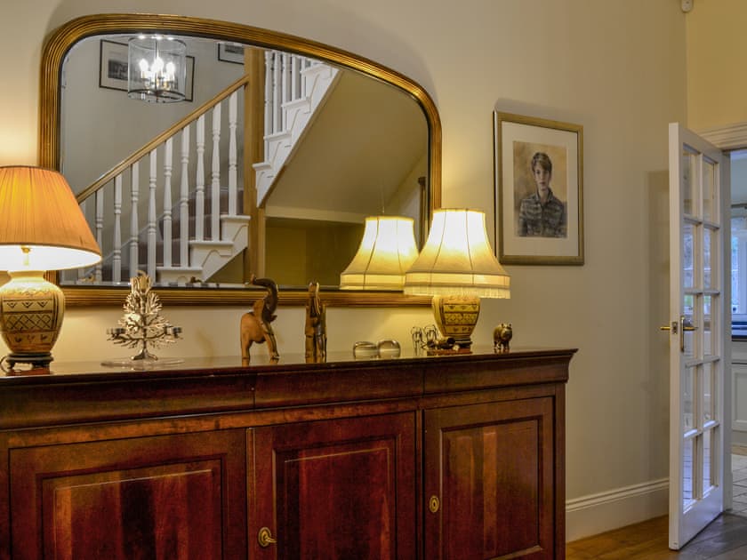 Hallway | Grange of Berryhill - Grange Holidays, Dundee