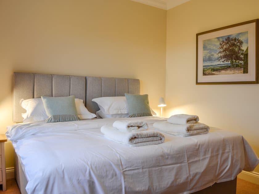 Double bedroom | Grange of Berryhill - Grange Holidays, Dundee