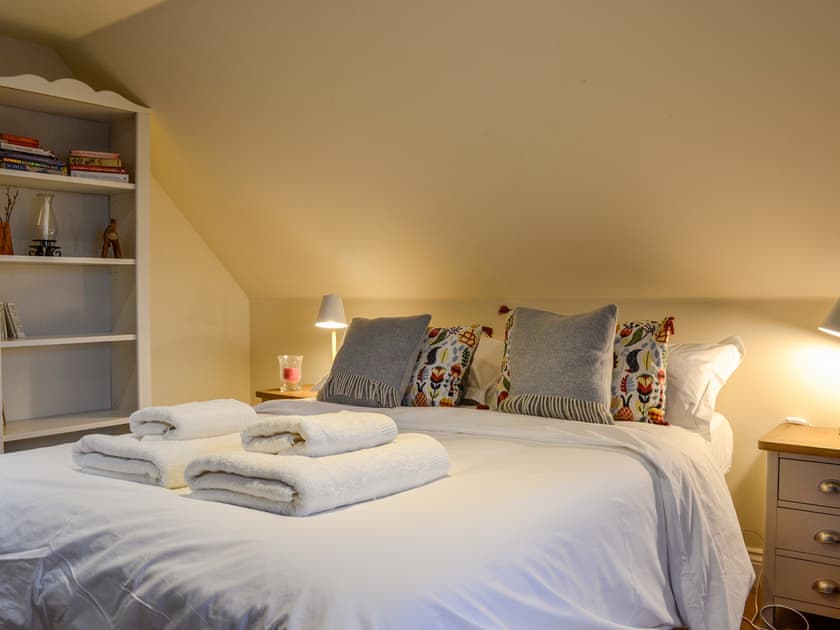 Double bedroom | Grange of Berryhill - Grange Holidays, Dundee