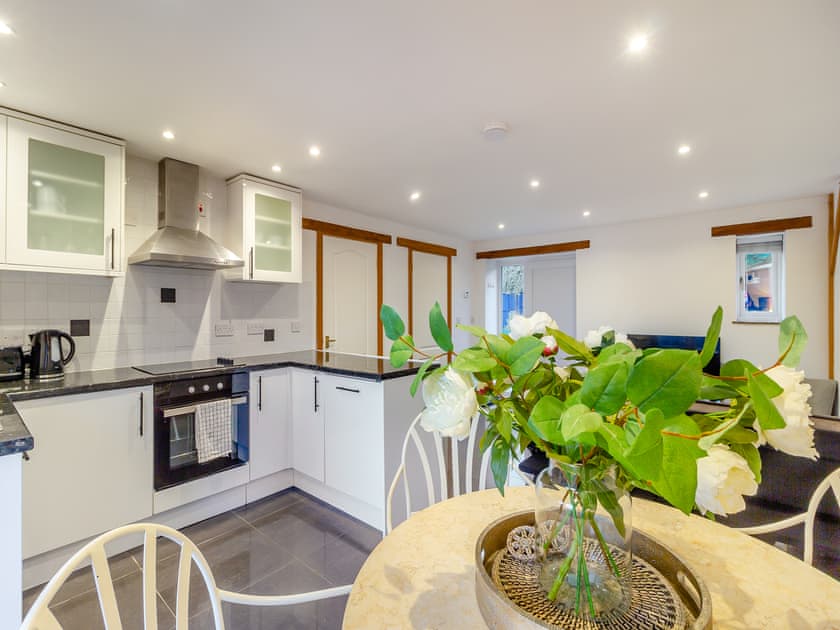 Kitchen/diner | Oak Cottage, Abergavenny