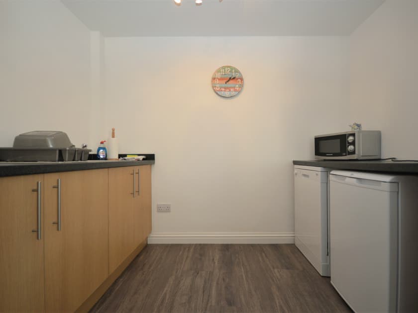 Kitchen area | Puffin Apartment - Tobermory Apartments, Tobermory, Isle of Mull