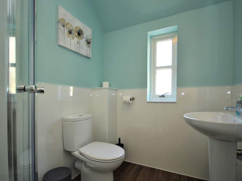 Shower room | Buzzard Apartment, Isle of Mull