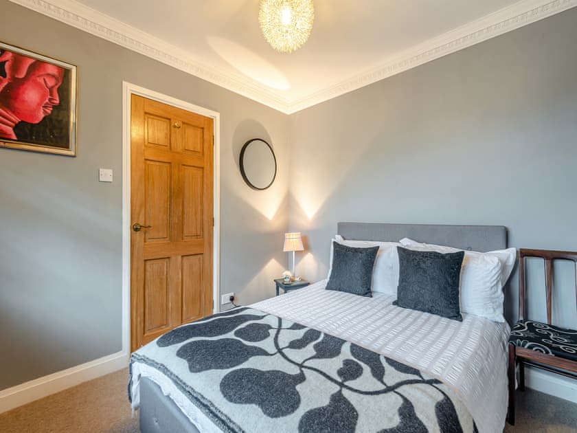 Bed 6 - Double | Windbrake House, Gosport