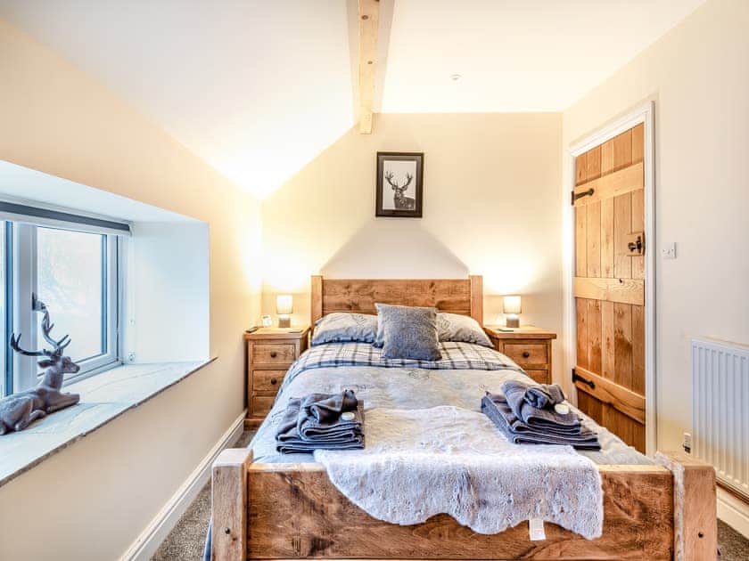 Double bedroom | Headlands Farm, Hollinsclough, near Buxton