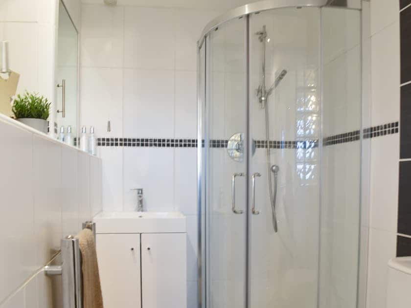 Shower room | High View, Truro