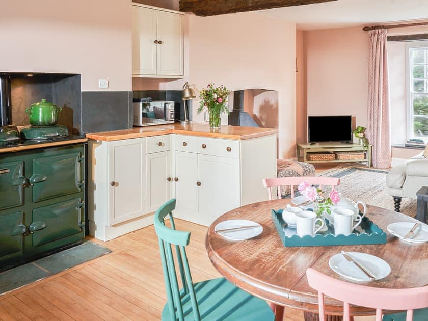 Kitchen/diner | Boundary Cottage - Carswell Cottages, Holbeton