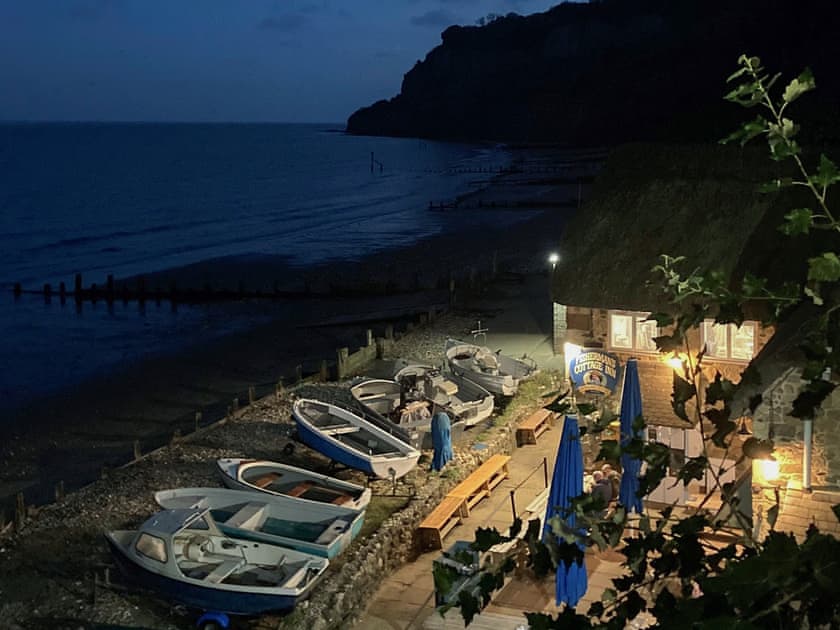 Surrounding area | The Lodge, Shanklin