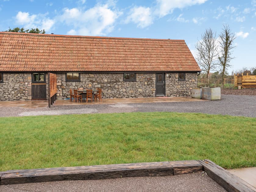 Exterior | Russet - Dowlais Farm Holidays, Clevedon