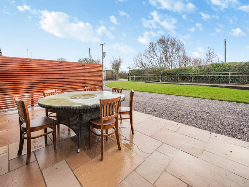 Patio | Pippin - Dowlais Farm Holidays, Clevedon