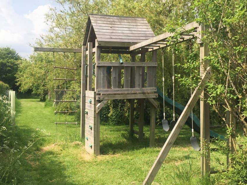 Garden and grounds | Feltham’s Cottage - Feltham’s Farm, Horsington Marsh, near Templecombe