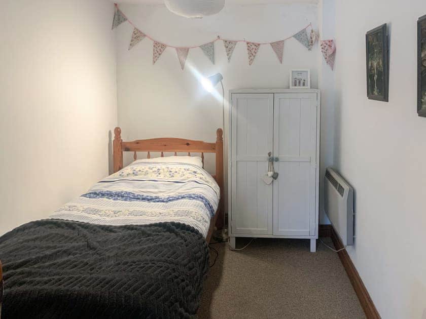 Single bedroom | Dawn Cottage, Portmellon