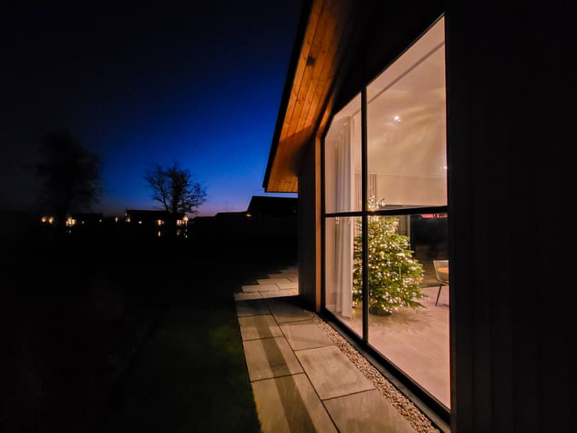 Exterior | Blue Iris Cottage - Ashlin Farm Barns, Dunholme, near Lincoln