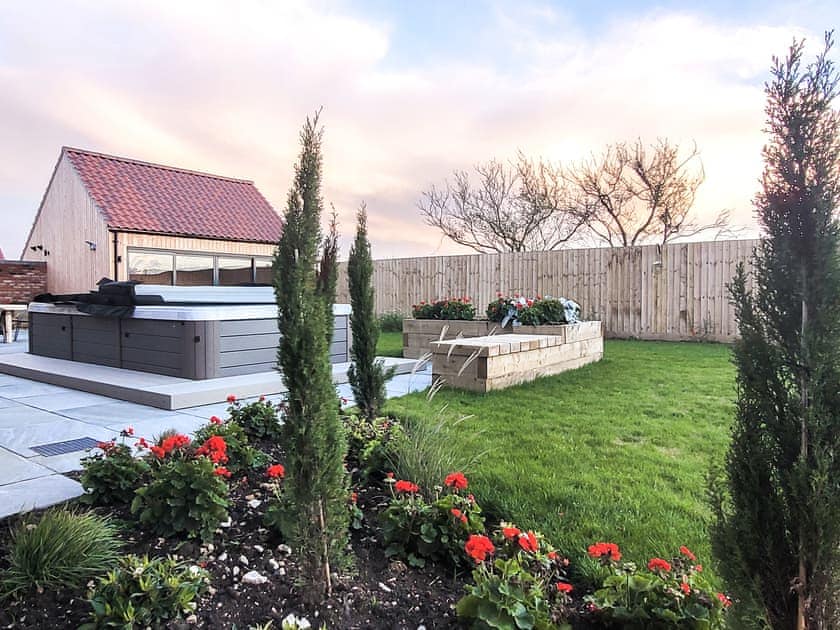 Garden | Chestnut House - Ashlin Farm Barns, Dunholme, near Lincoln