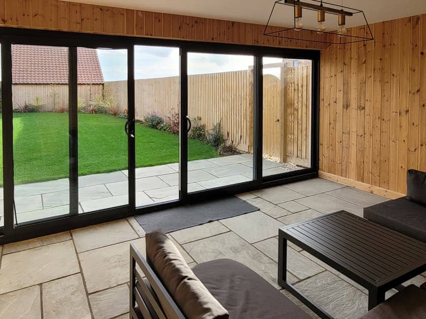 Summerhouse | The Sycamores - Ashlin Farm Barns, Dunholme, near Lincoln