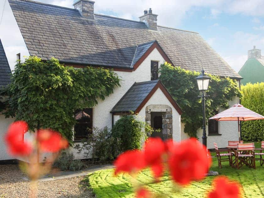 Exterior | Worthy House, Tenby