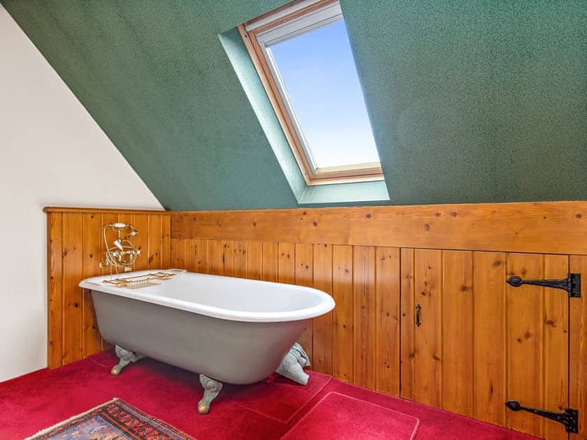 Bathroom | Worthy House, Tenby