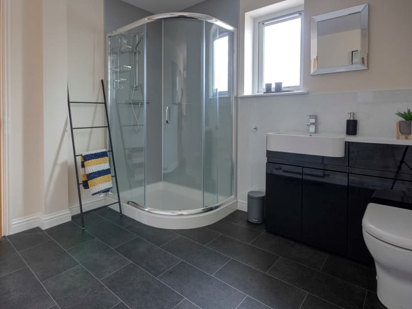 Shower room | Darna House, Tain