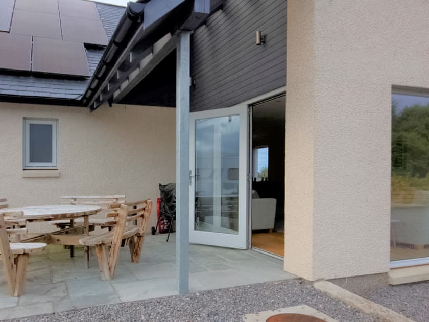 Outdoor area | Darna House, Tain