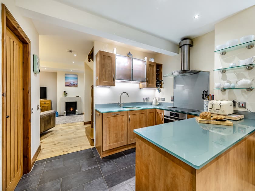 Kitchen | Puffin Cottage - Bayside and Puffin Holidays, Bamburgh