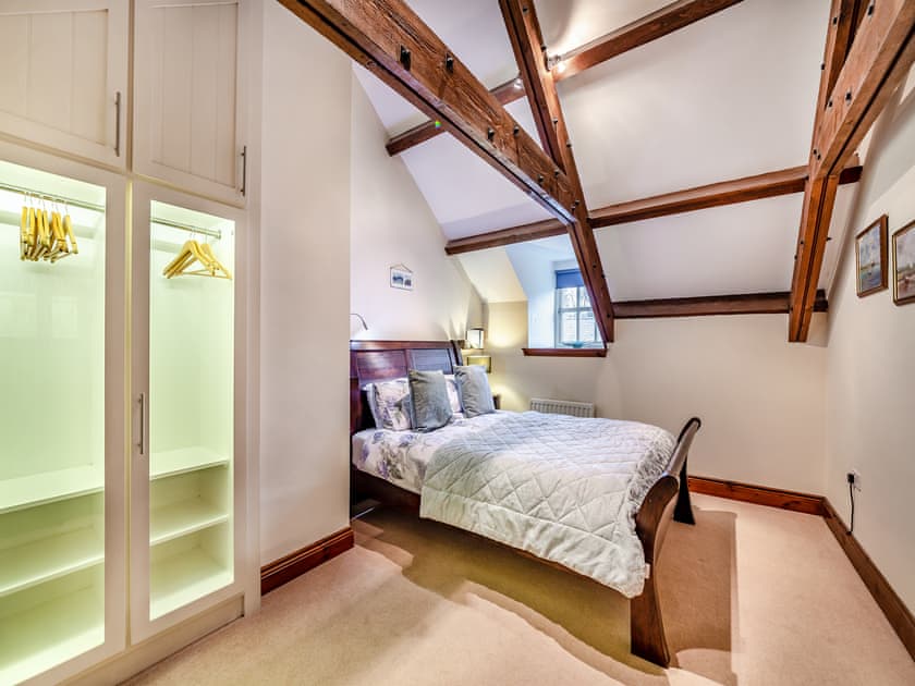 Master bedroom  | Puffin Cottage - Bayside and Puffin Holidays, Bamburgh