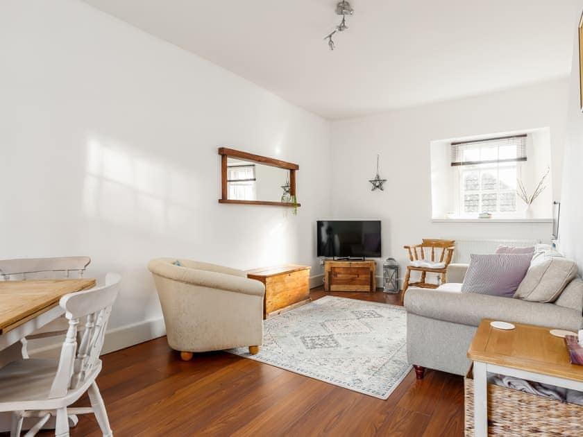 Living room/dining room | Hakuna Matata, Poole