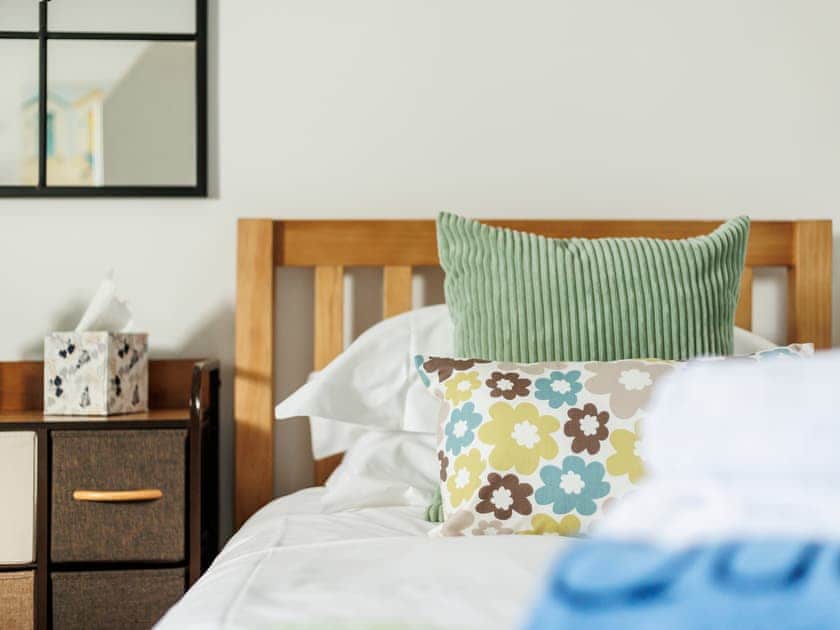 Twin bedroom | Hakuna Matata, Poole