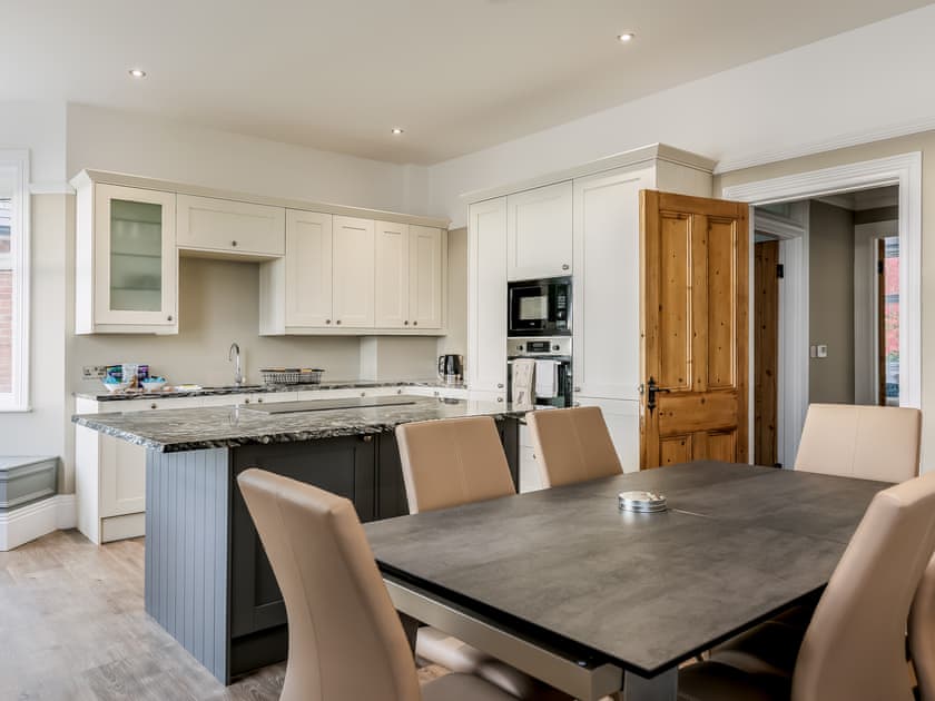 Open plan living space | Park Lake View, Poole