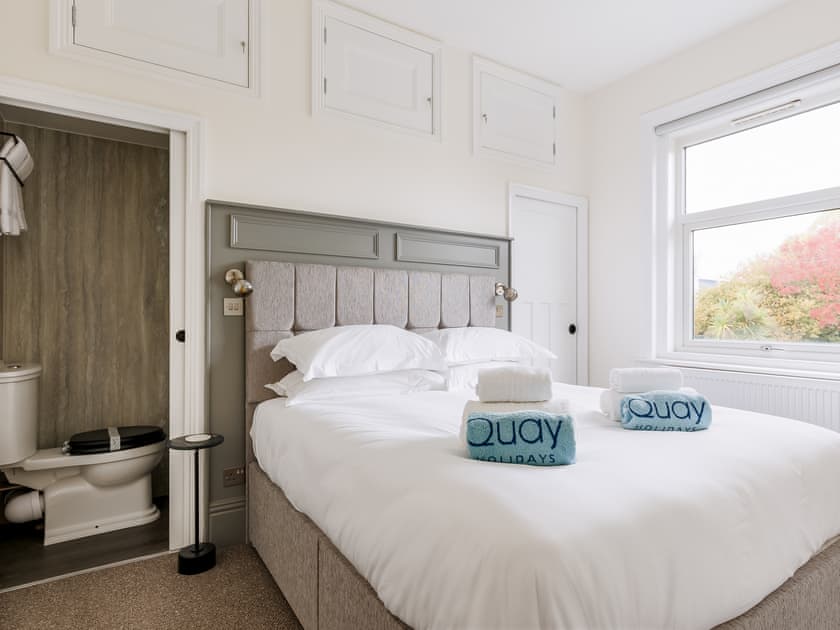 Bedroom | Park Lake View, Poole