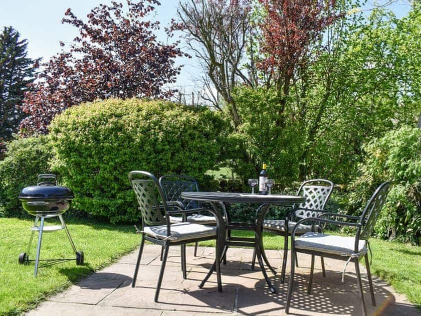 Sitting-out-area | Acorn Cottage, Ashover