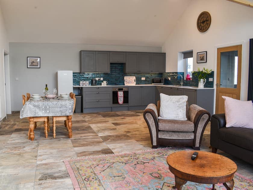 Open plan living space | Neuadd Wen - Branwen - Neuadd Wen Cottages, Llanfachraeth, near Holyhead