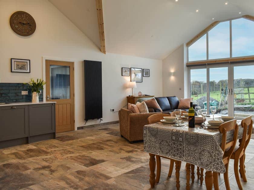 Open plan living space | Neuadd Wen - Branwen - Neuadd Wen Cottages, Llanfachraeth, near Holyhead