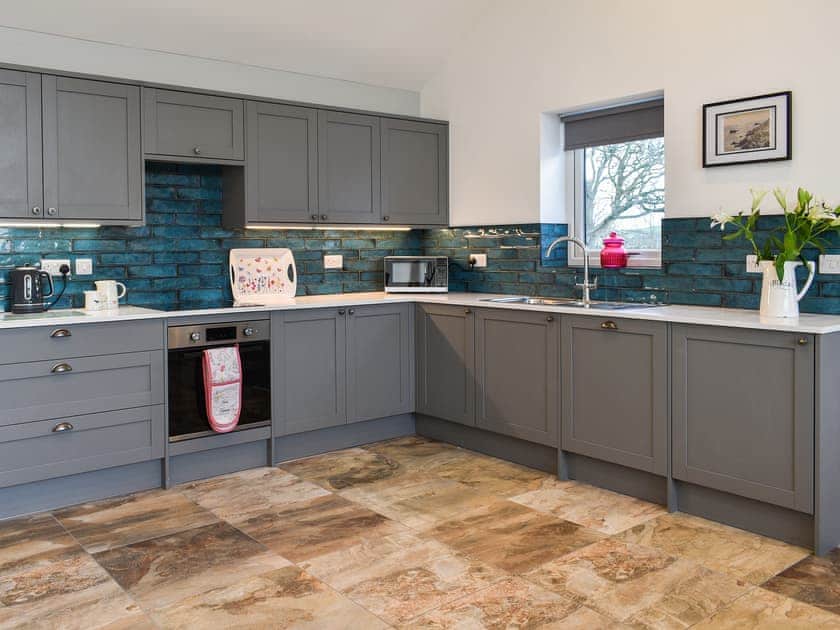 Open plan living space | Neuadd Wen - Branwen - Neuadd Wen Cottages, Llanfachraeth, near Holyhead