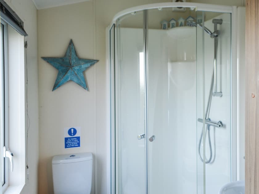 En-suite | Oakwood Lodge - Felmoor Park, Felton, near Morpeth