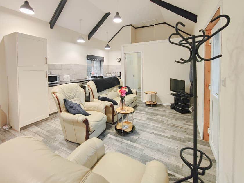 Open plan living space | Penlon Farm Cottage, Beulah