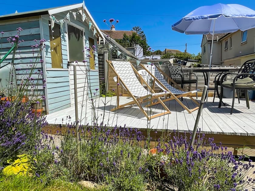 Sitting-out-area | Malborough Park, Malborough