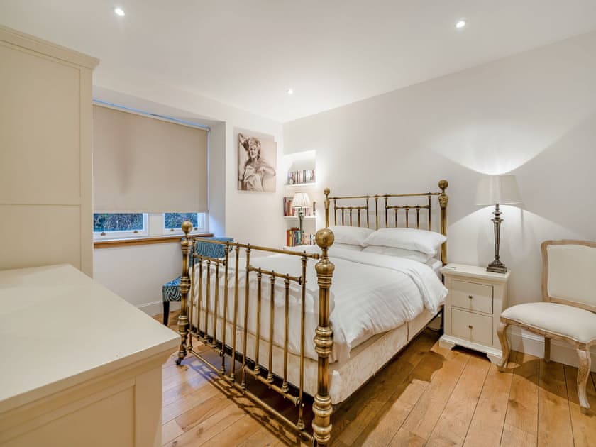 Double bedroom | Tayview Cottage, Pitlochry