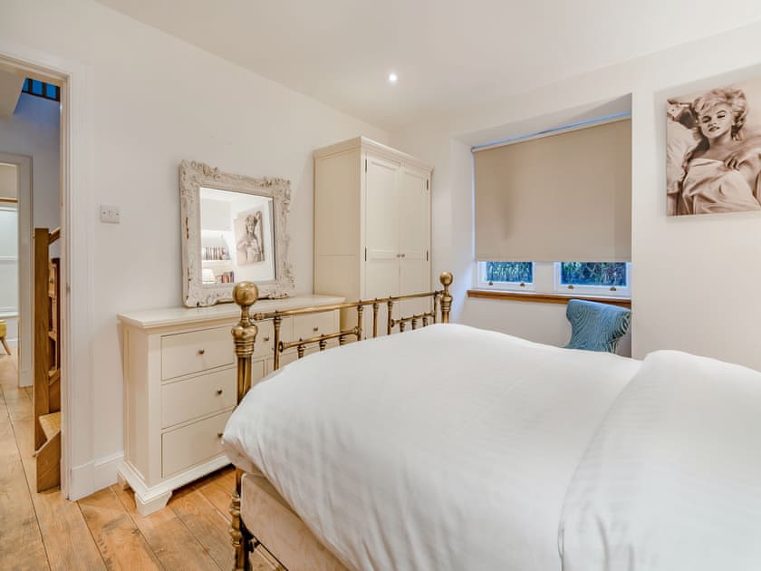 Double bedroom | Tayview Cottage, Pitlochry