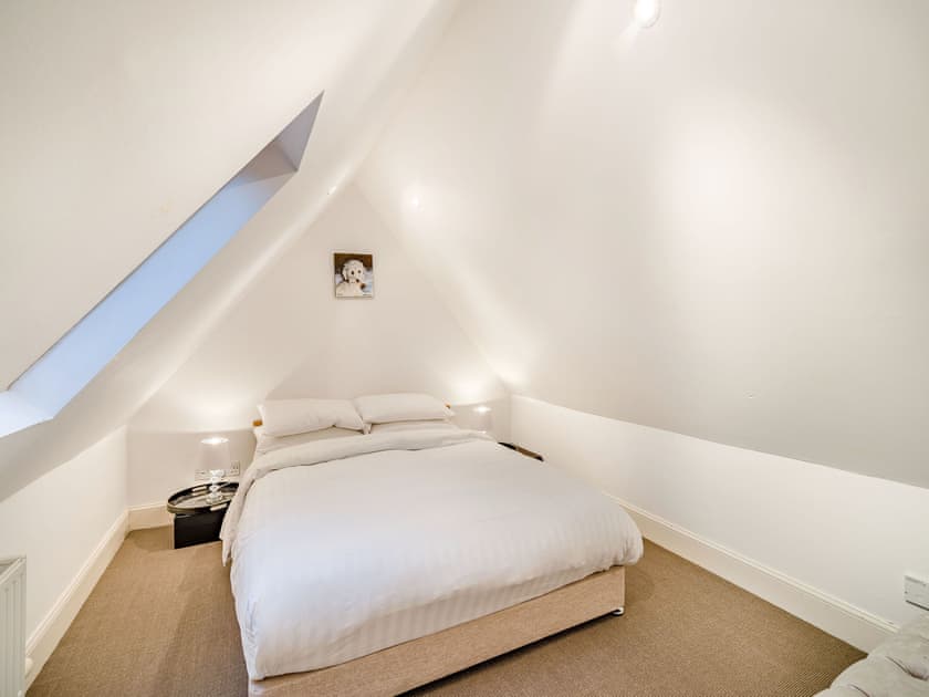Double bedroom | Tayview Cottage, Pitlochry