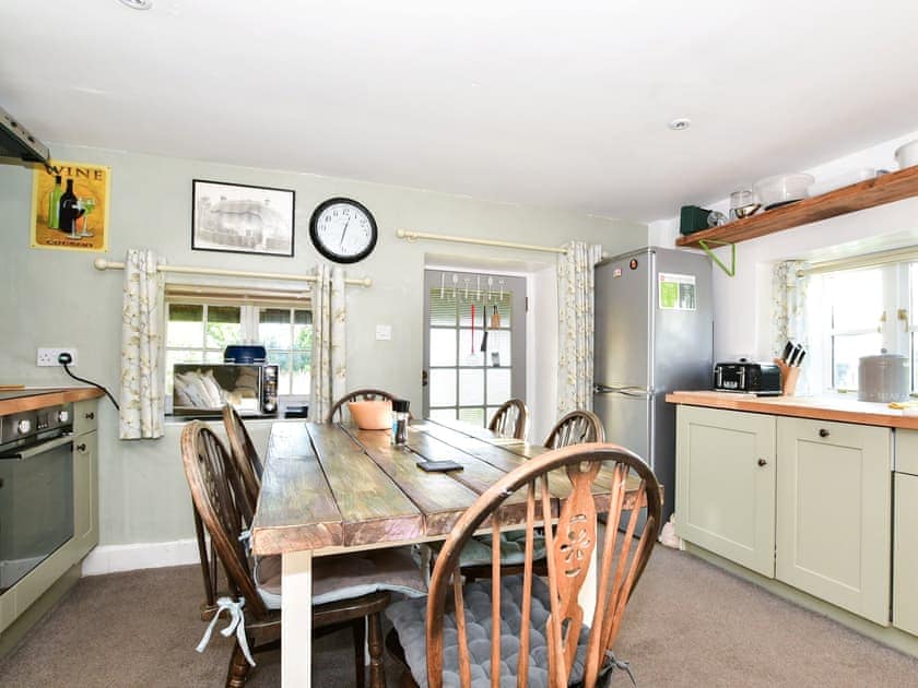 Kitchen/diner | Rossiters Cottage - Rossiter’s Vineyard Barn, Wellow, near Yarmouth