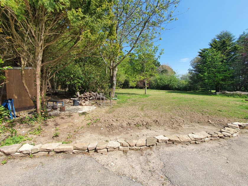 Garden and grounds | New Forest Annexe, Hordle, Lymington