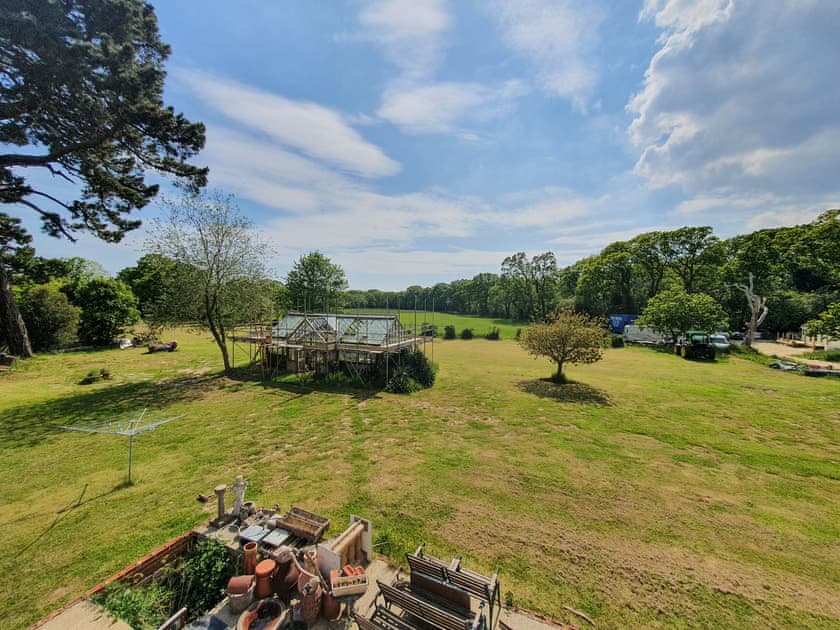 Garden and grounds | New Forest Annexe, Hordle, Lymington